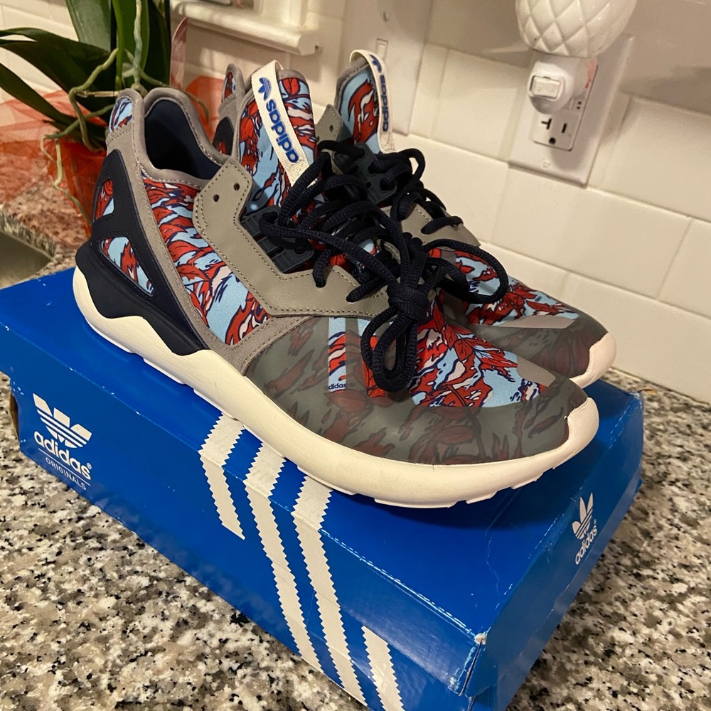 ADIDAS Originals Tubular Runner-Size 10 - B35637